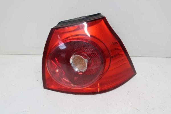 FEU ARRIERE DROIT EXTERIEUR VW - Vue 1